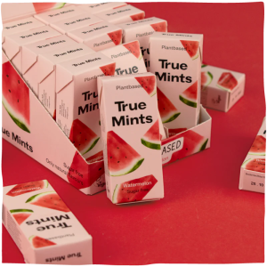 True mints καραμέλες με γεύση καρπούζι, χωρίς ζάχαρη και χωρίς γλουτένη.