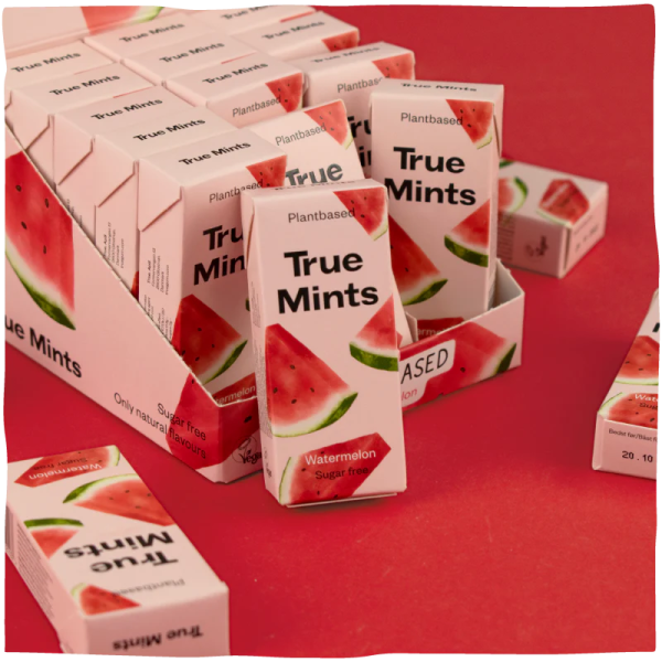 True mints καραμέλες με γεύση καρπούζι, χωρίς ζάχαρη και χωρίς γλουτένη.